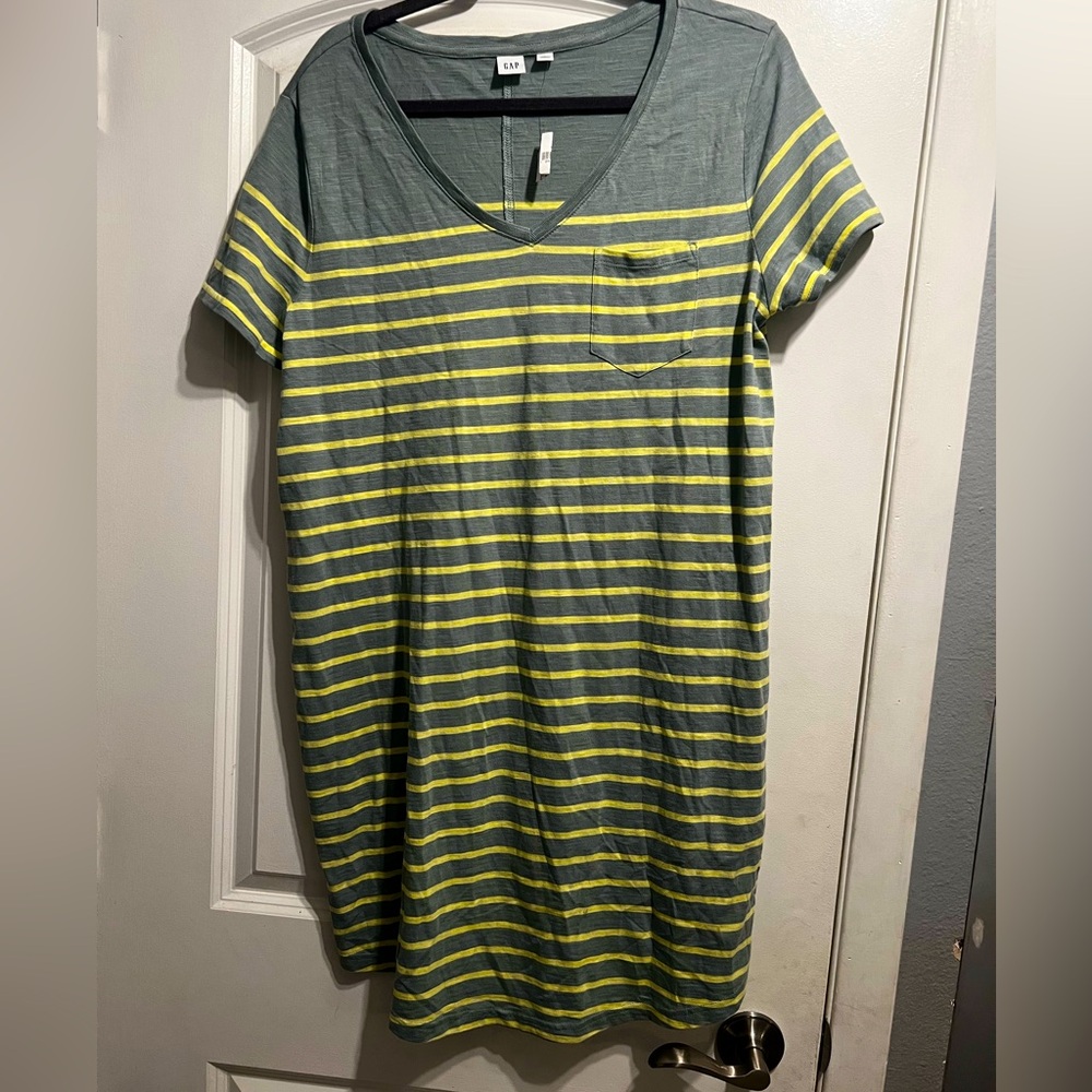 T-shirt style dress